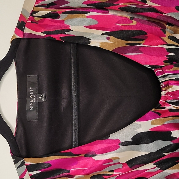 Nine West, Size 4, Pink Multi-colored - Picture 4 of 5